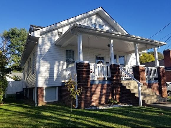 1st image of 202 Donna Ave