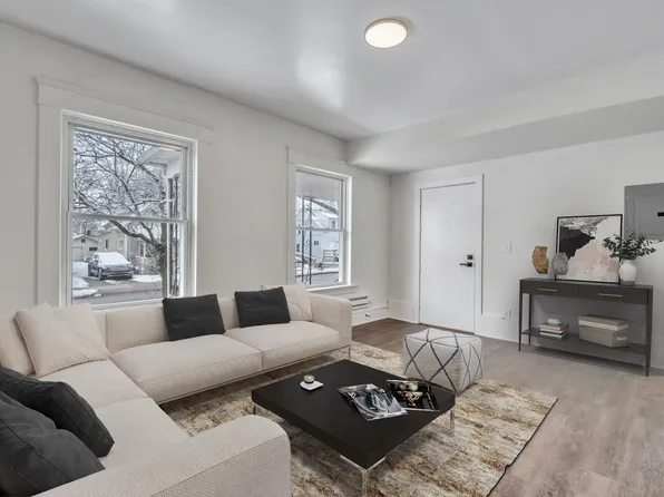 1425 Knollwood Ave, Lansing, MI 48906