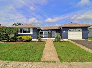 26 Boca Raton St, Toms River, NJ 08757