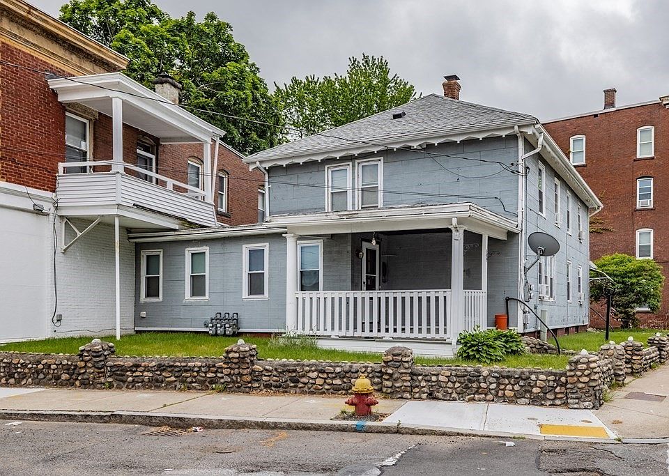 8 Maple St, Chicopee, MA 01020 Zillow
