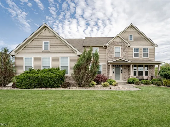 229 Yorkshire Dr, Aurora, OH 44202
