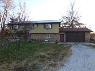 4900 Whispering Ln, Rochester, IL 62563