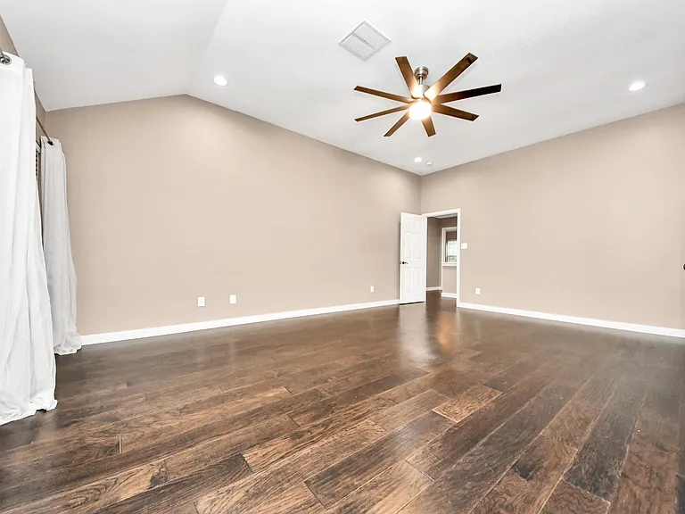 3210 Shadowwalk Dr — Photo 36