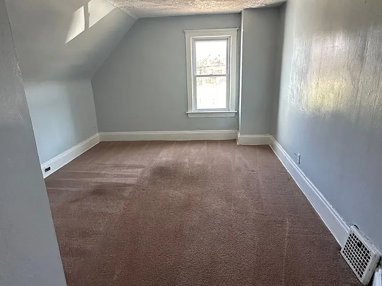 5885 Cable Ave — Photo 5