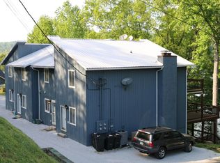 487 Lakesprings Dr APT 3A, La Follette, TN 37766