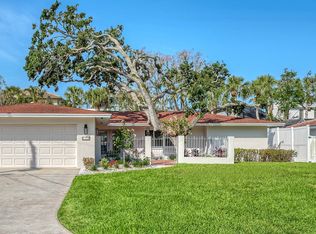 734 Birdsong Ln, Sarasota, FL 34242
