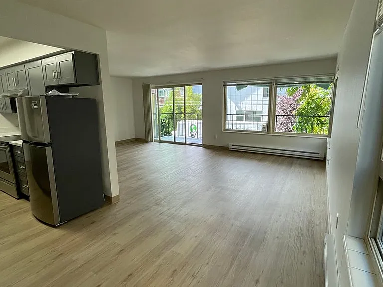 Franklin Apartments — Photo 13