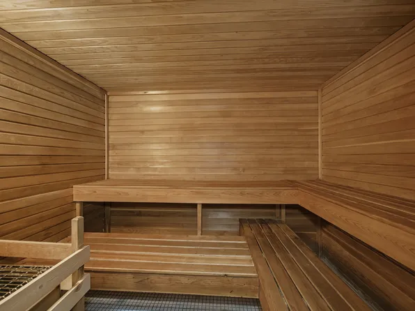 Franklin River Apartments