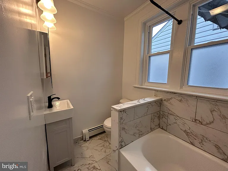1067 S Clinton Ave #2 — Photo 8