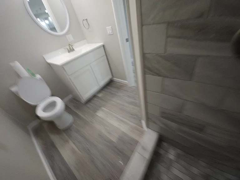 1068 Lakeland Dr — Photo 17