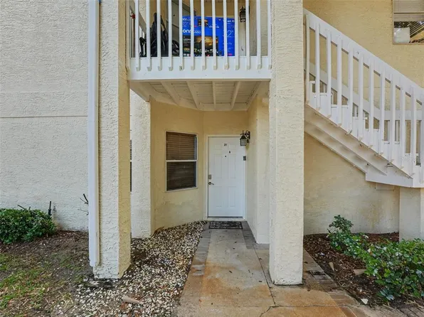 3200 SABAL PALMS COURT #35, KISSIMMEE, FL 34747