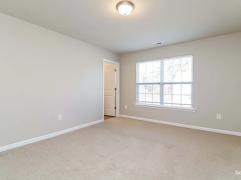 319 Black Oak Ct — Photo 8