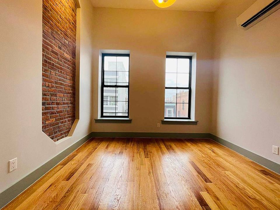 1st image of 31 Belvidere St #3R