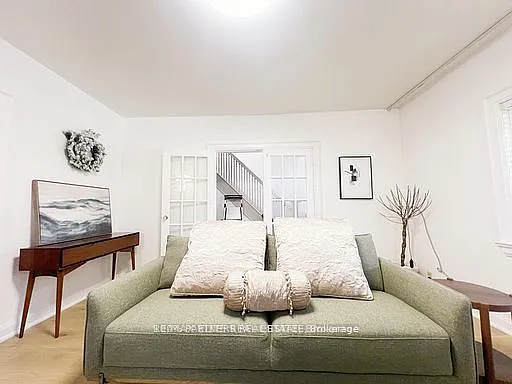 4 bed, $4,000 — Photo 3