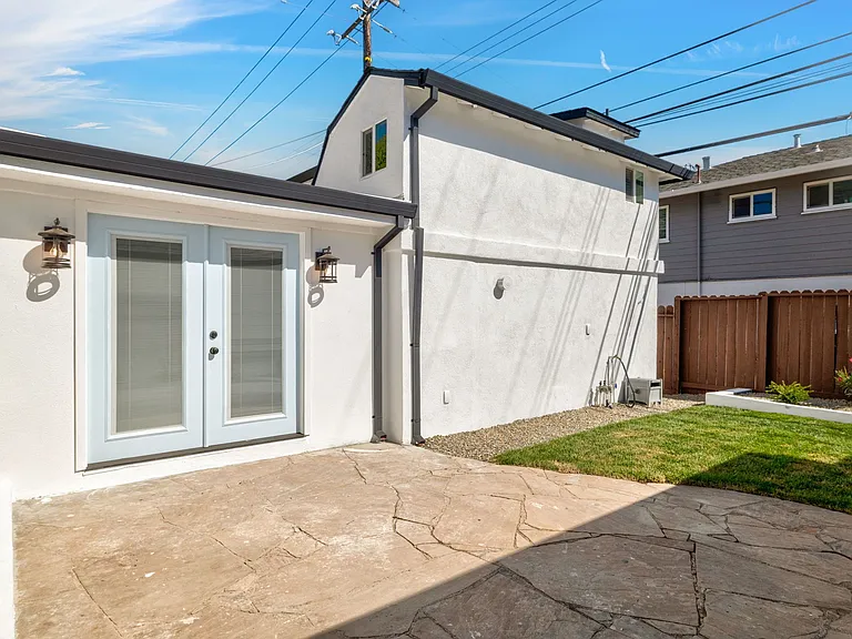 4434 U St — Photo 39