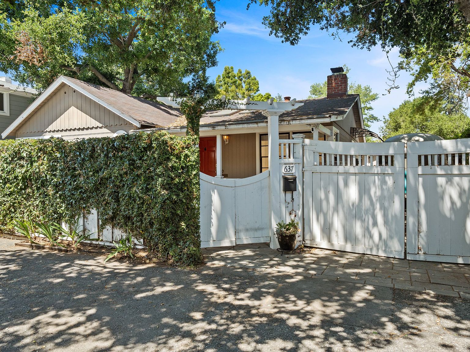 637 Channing Ave, Palo Alto, CA 94301 | Zillow