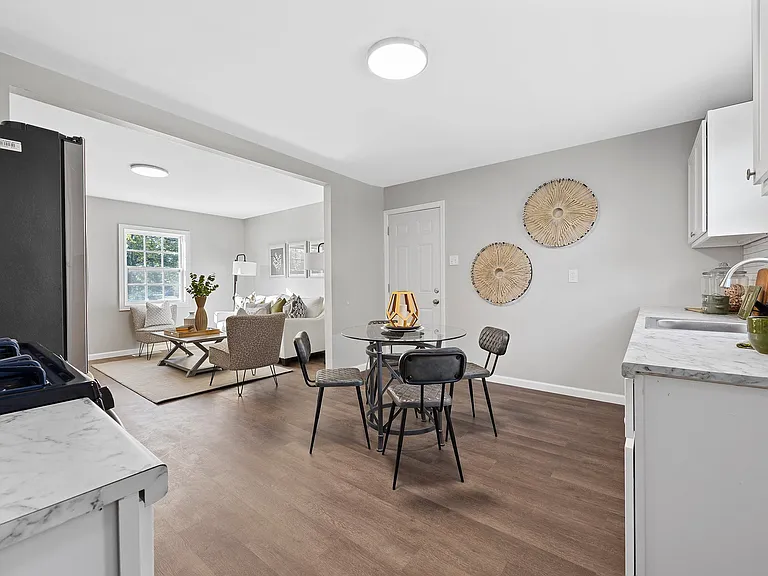 1024 Cypress Dr — Photo 12