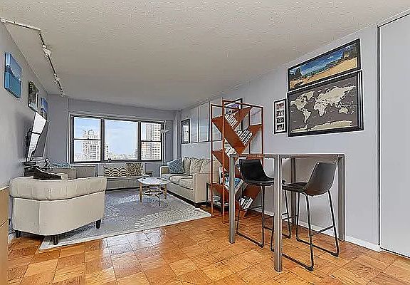 3rd image of 345 E 80th St APT 32K