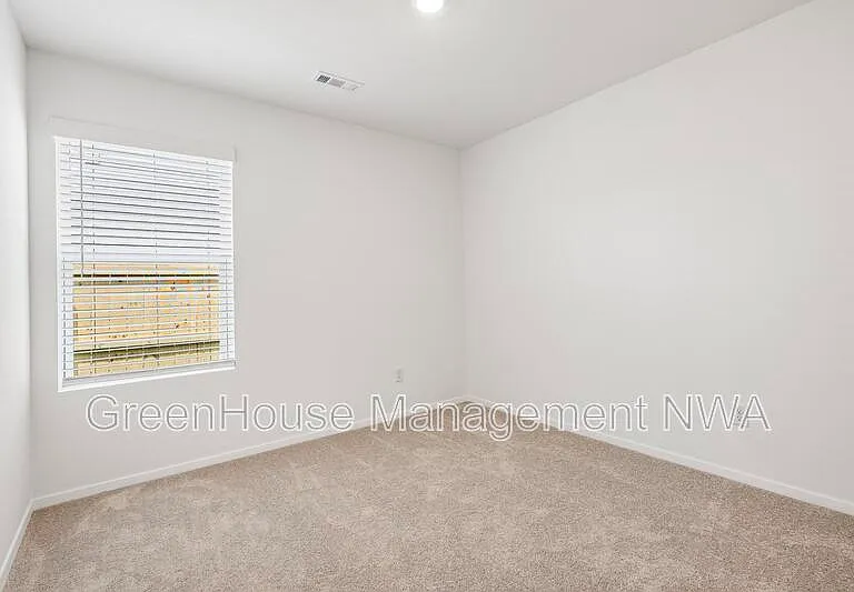 2637 E Gila Way — Photo 16