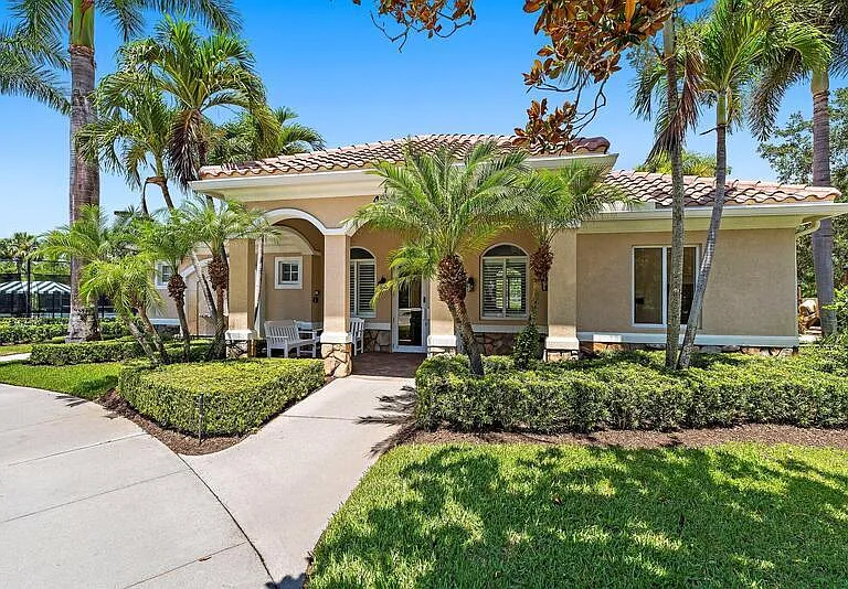 4526 Illicium Dr — Photo 38