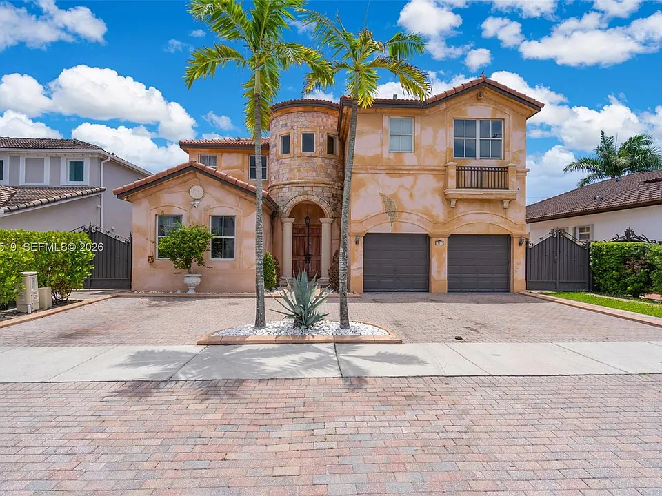 18031 NW 87th Ct