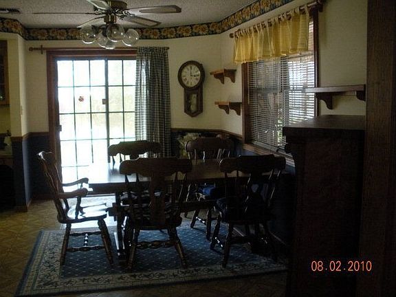 3rd image of 223 Christine St