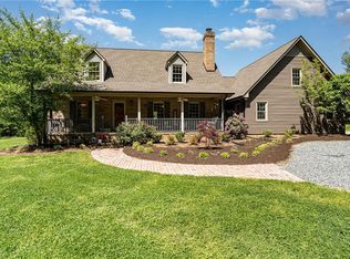 1215 Kearns Hackett Rd, Pleasant Garden, NC 27313