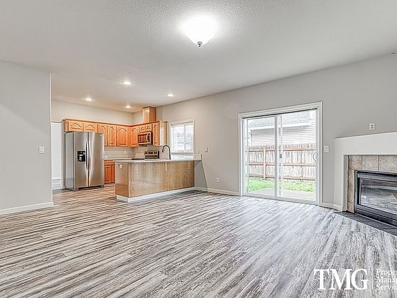 4th image of 8802 NE 84th St