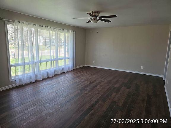 2nd image of 3142 NW Kinyon Ave