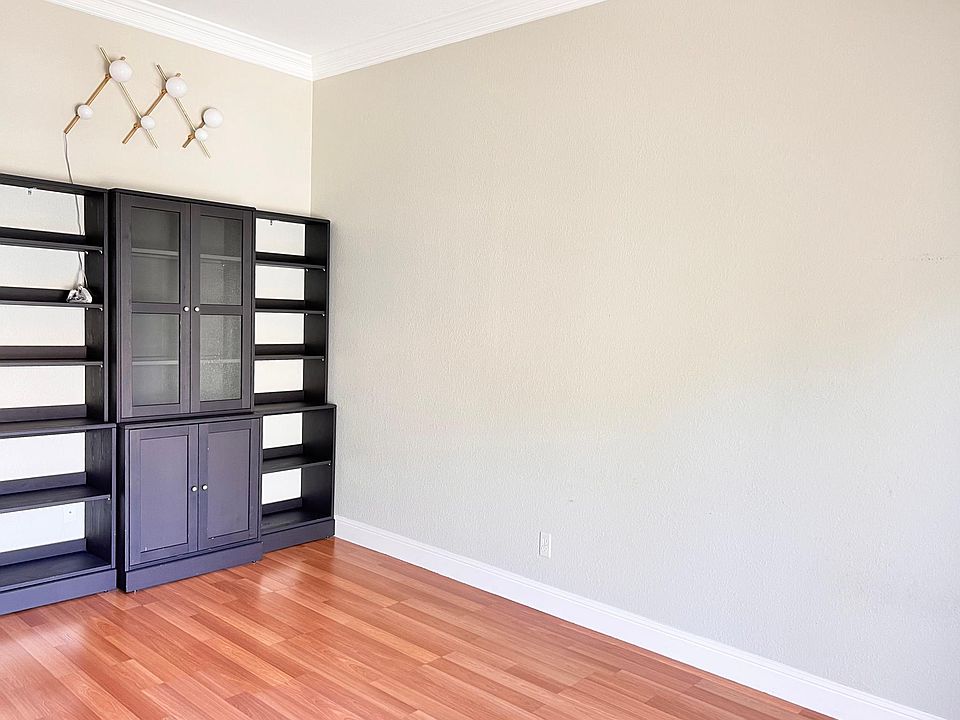 1st image of 1677 Branham Park Pl