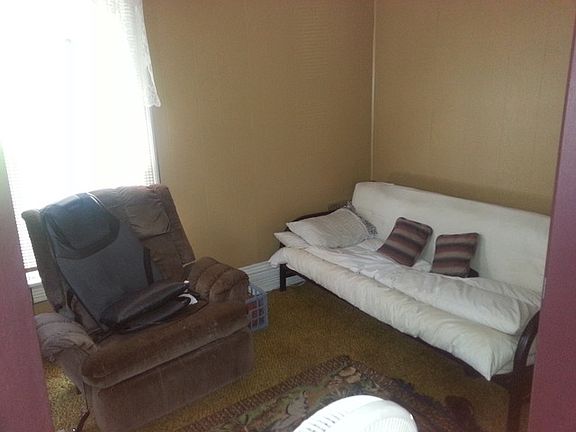 3rd image of 521 E 2nd Ave