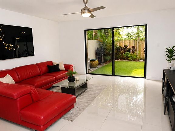 3rd image of 3062 S Oakland Forest Drive #203