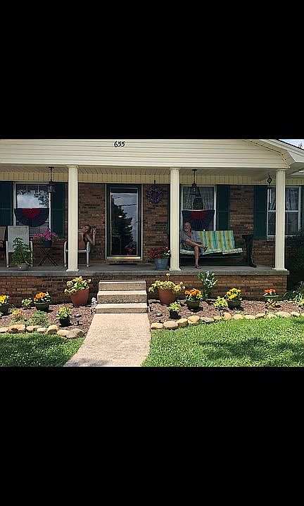 1st image of 655 Brentwood Dr