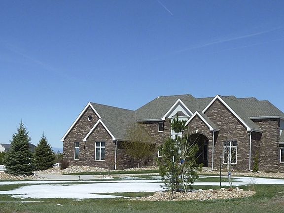 1254 Falcon Ct