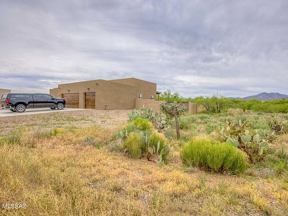 5th image of 3420 E Shade Rock Pl