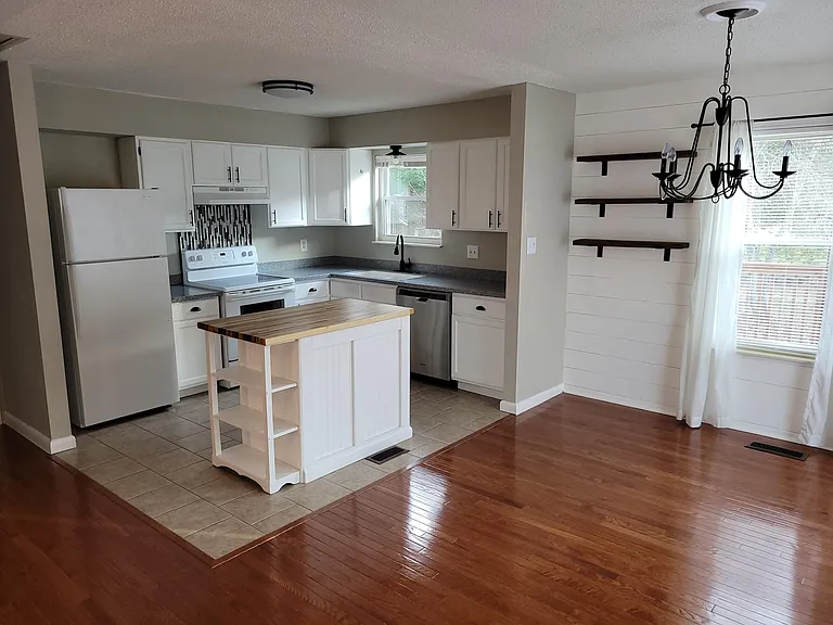 1636 Campfire Dr — Photo 5
