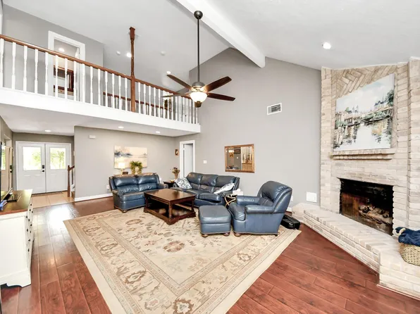 1710 Mayweather Ln, Richmond, TX 77406