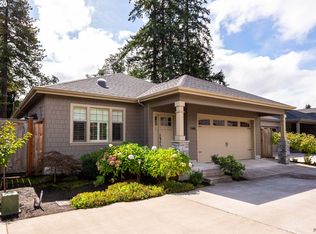 1446 Piper Ln, Eugene, OR 97401