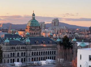 646 Michigan St #802, Victoria, BC V8V 0B7