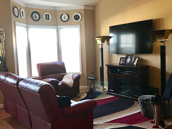 Living room/Den