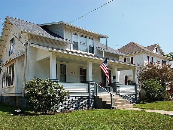 5th image of 305 E Blagrove St