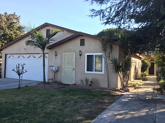 2nd image of 10510 Califa St