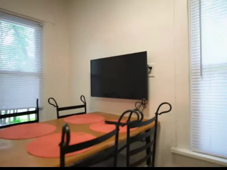 1708 W Fredonia Ave #1708 — Photo 3