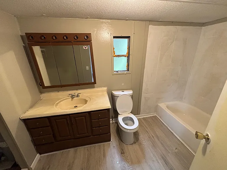 1441 Pebble Dr — Photo 6
