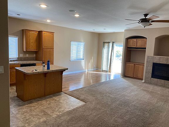 4th image of 4848 Frankie Way