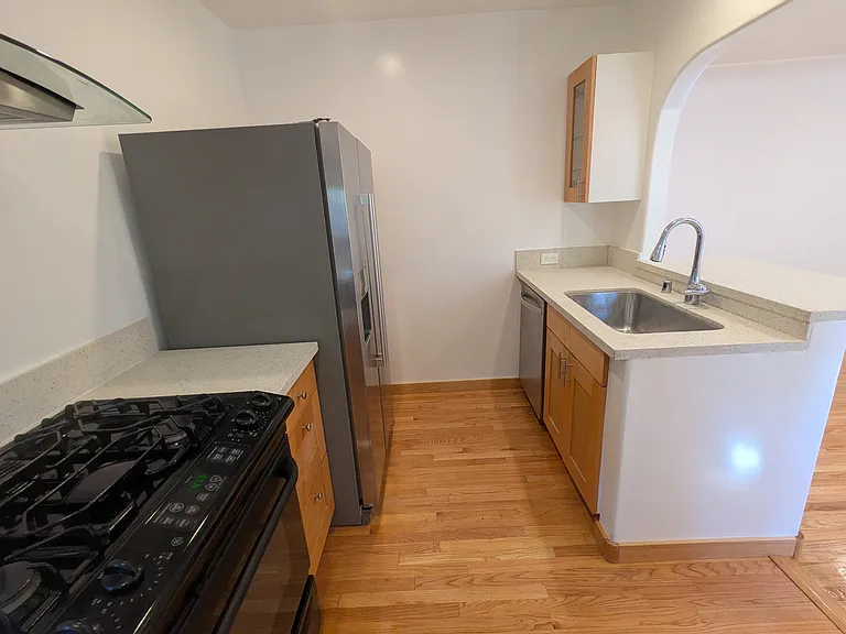 1549 Baxter St #4 — Photo 14