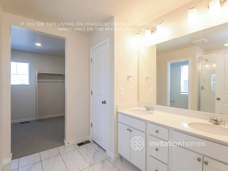 899 Harvard St — Photo 14