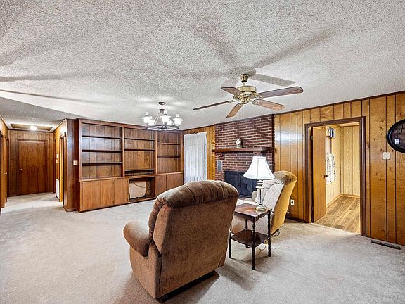 4th image of 21685 State Highway 154