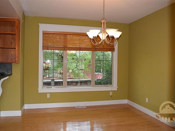 4th image of 4447 W Babcock St