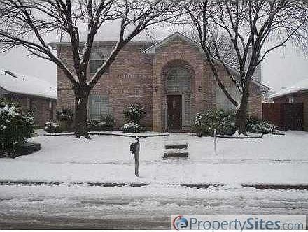 2nd image of 2305 Silverthorn Ln